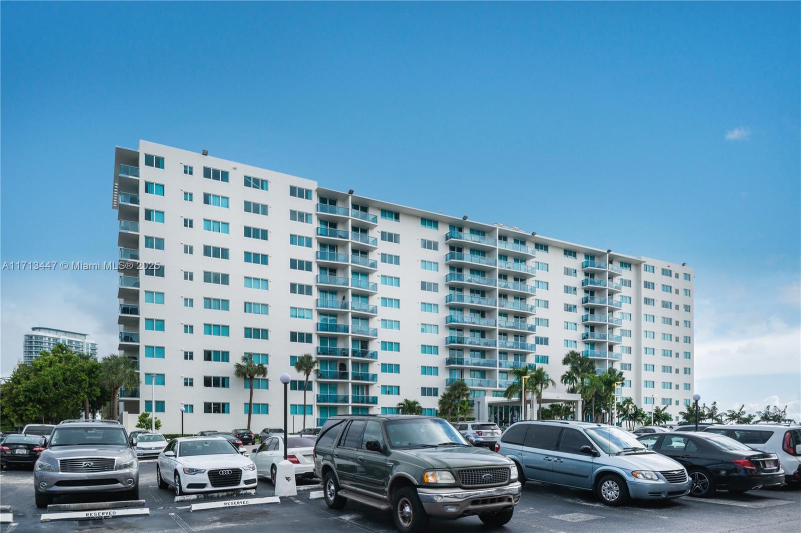 TREASURES ON THE BAY II C - Residential