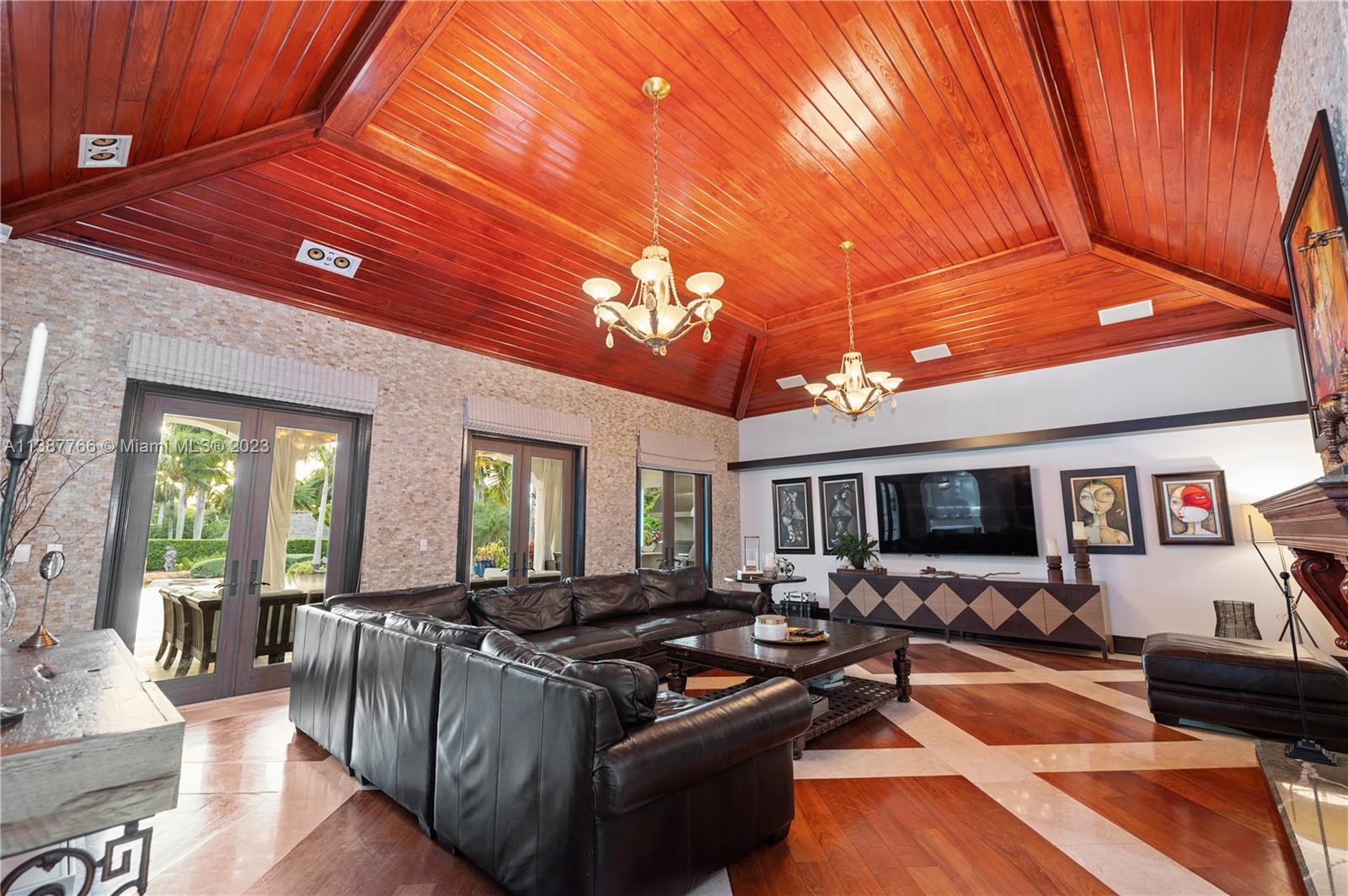 Horse Country - Residential