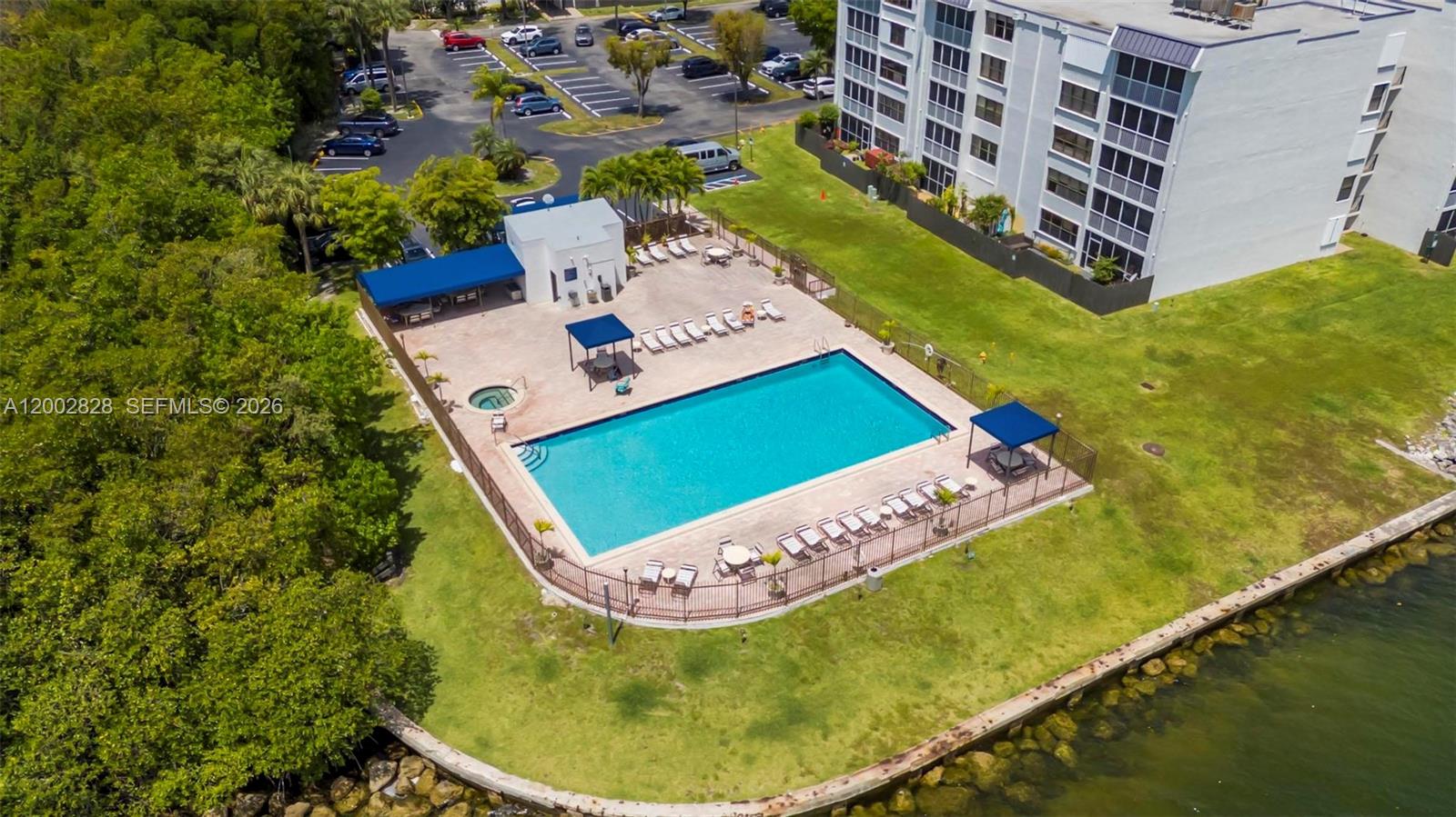 SOUTHVIEW AT AVENTURA CON - Residential