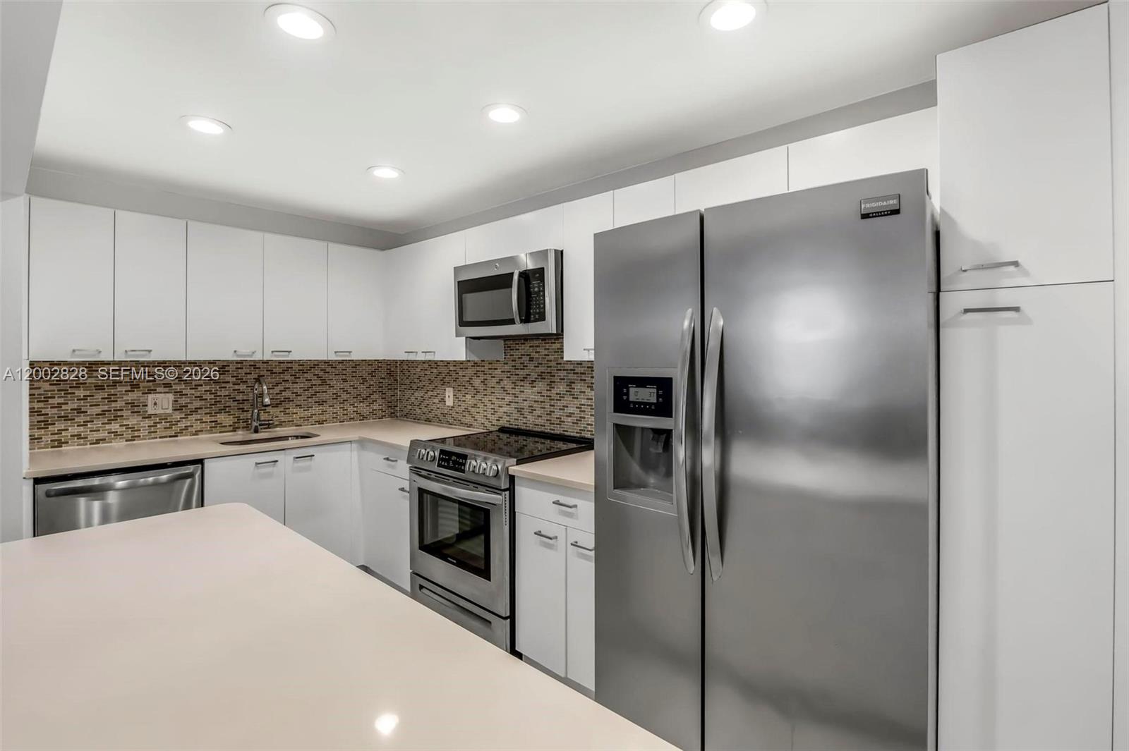 SOUTHVIEW AT AVENTURA CON - Residential