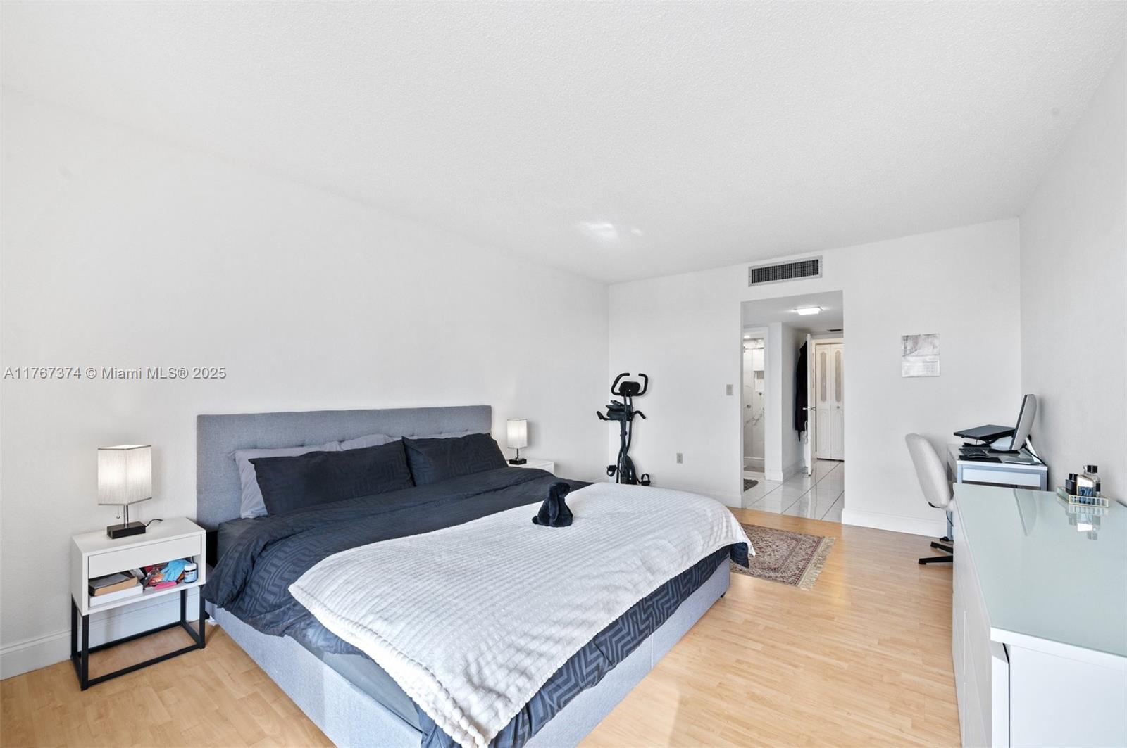BONAVISTA CONDO - Residential