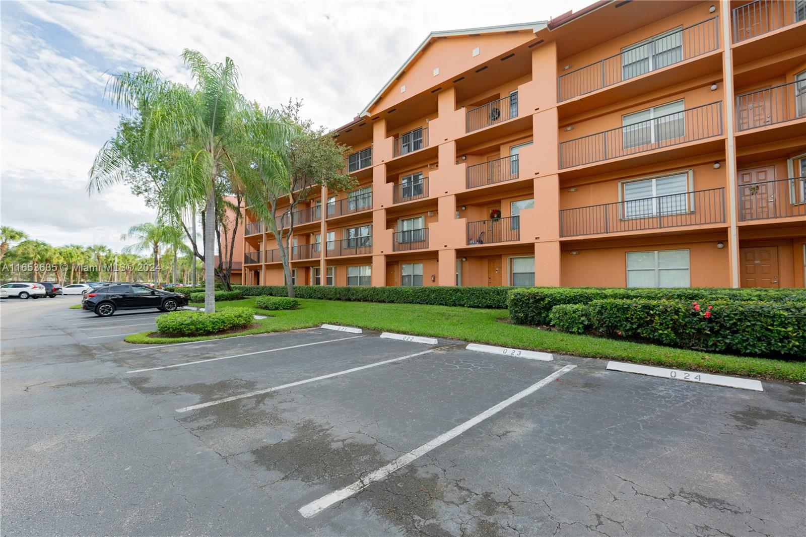 PLYMOUTH AT CENTURY VILLA - Residential