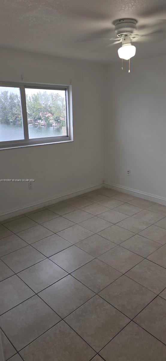 VISTA DEL LAGO I CONDO - Residential