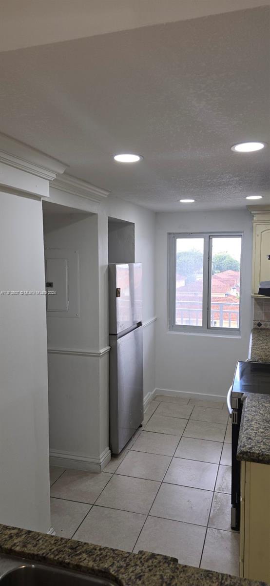 VISTA DEL LAGO I CONDO - Residential
