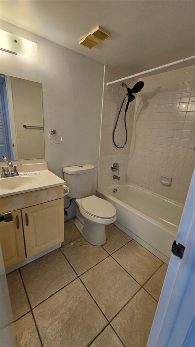 WINDING LAKE AT WELLEBY C - Residential Lease