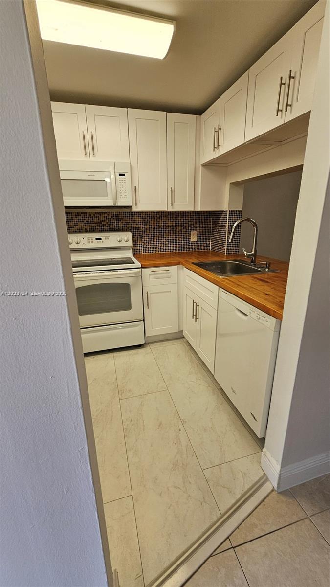 WINDING LAKE AT WELLEBY C - Residential Lease