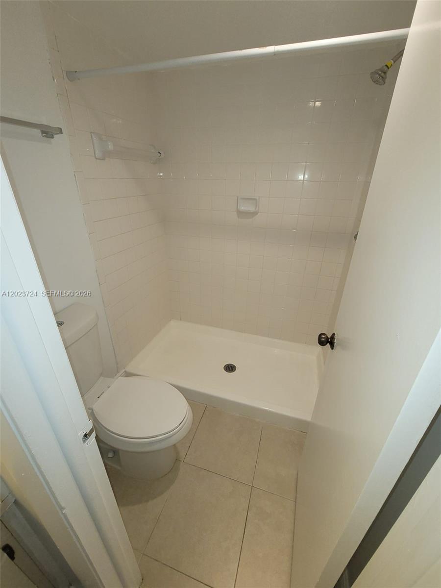 WINDING LAKE AT WELLEBY C - Residential Lease