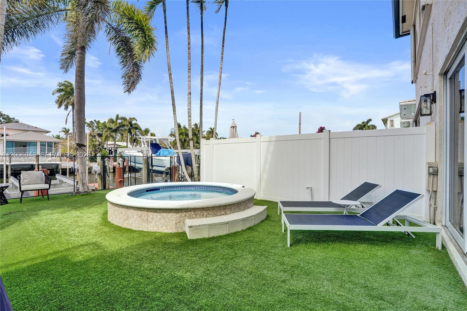 CORAL RIDGE - Residential