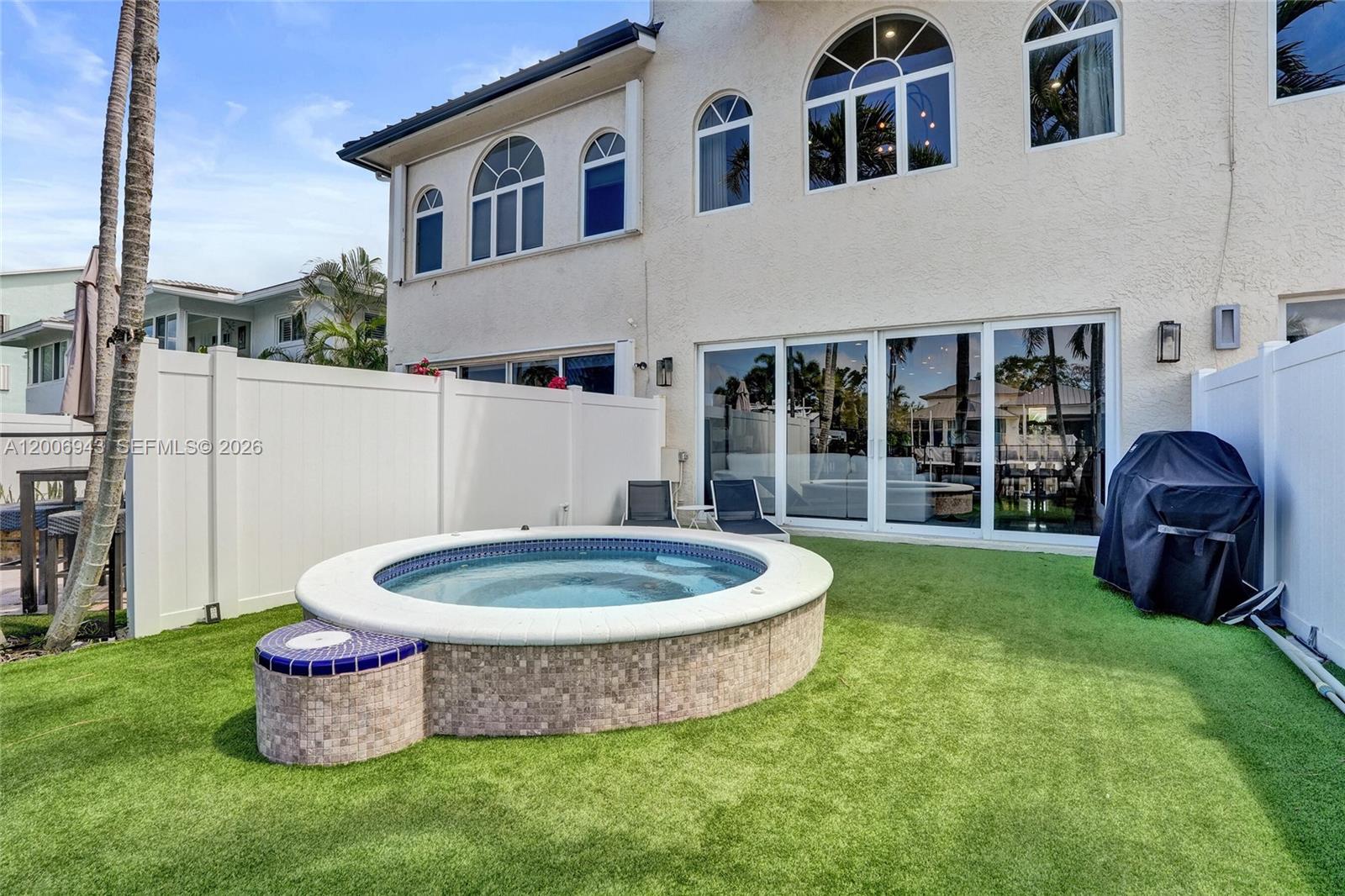 CORAL RIDGE - Residential