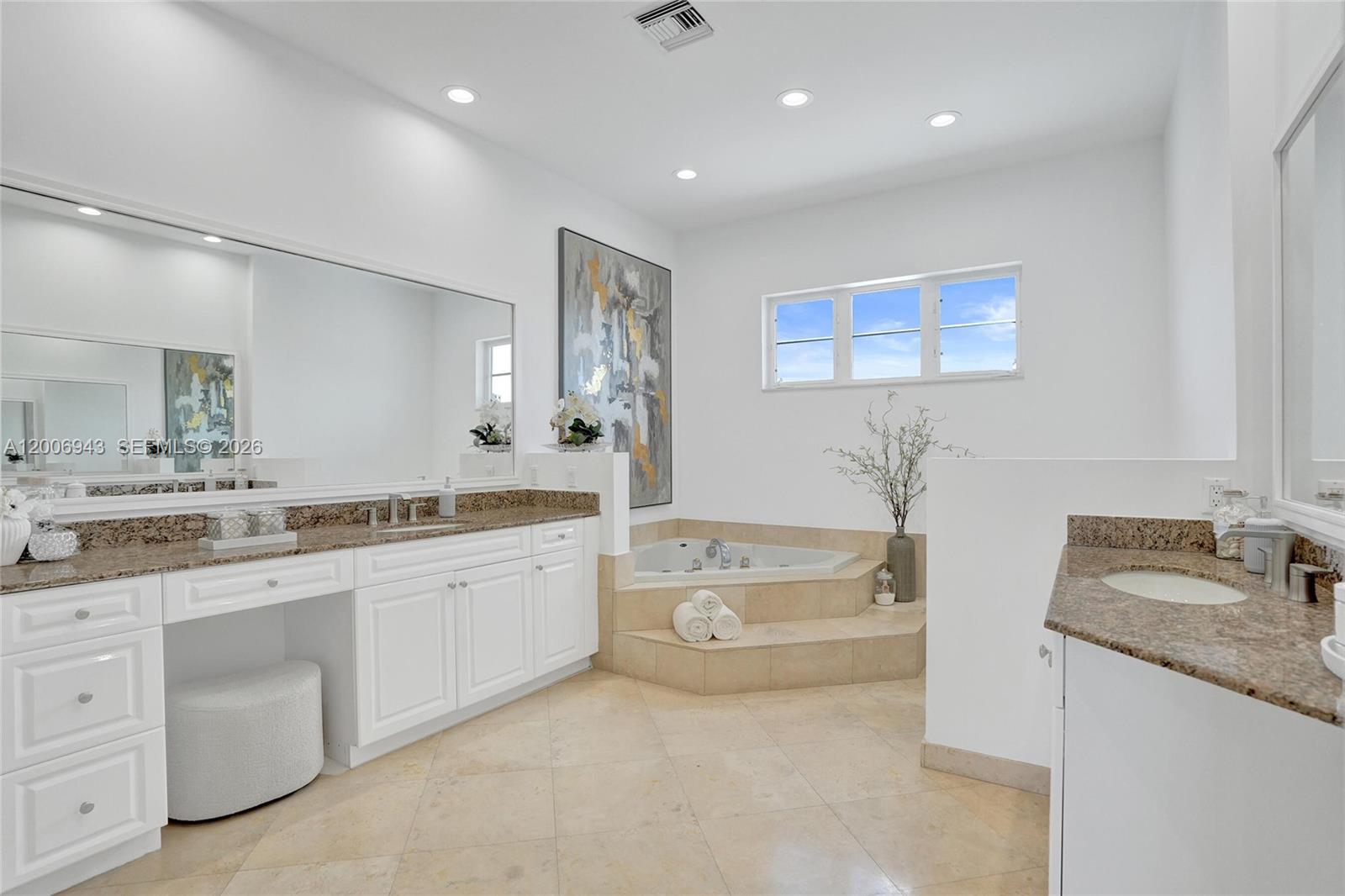 CORAL RIDGE - Residential