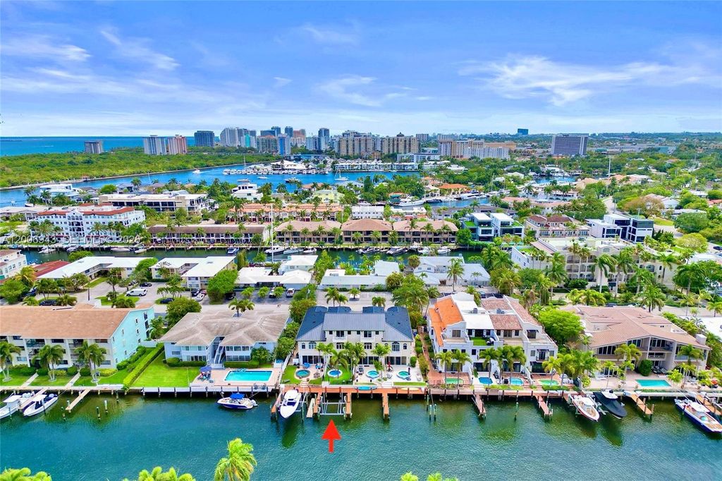 Photo of 2739 NE 15th St, Fort Lauderdale, FL 33304 (MLS # A12006943)