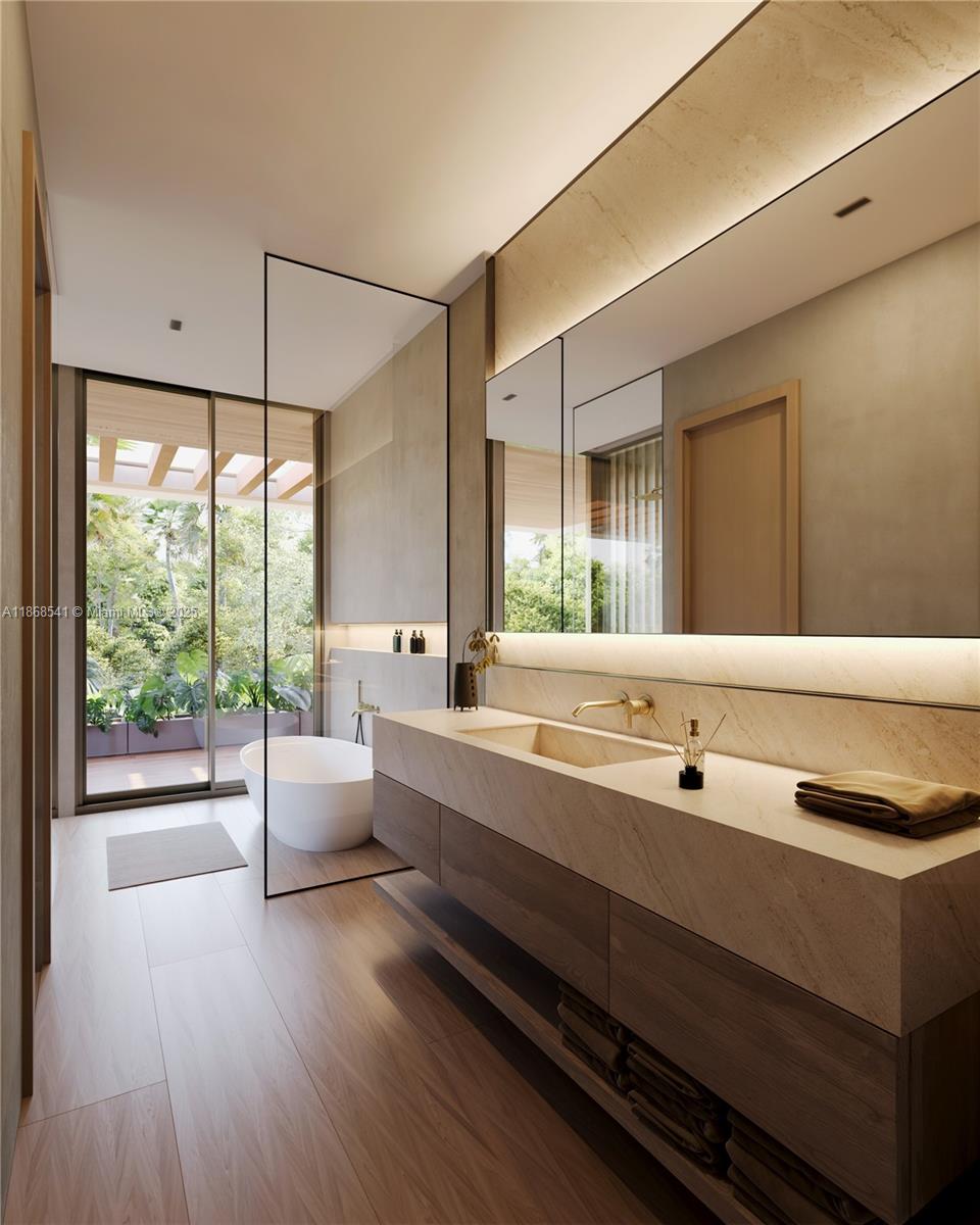 LINDBERGHS LANDING - Residential