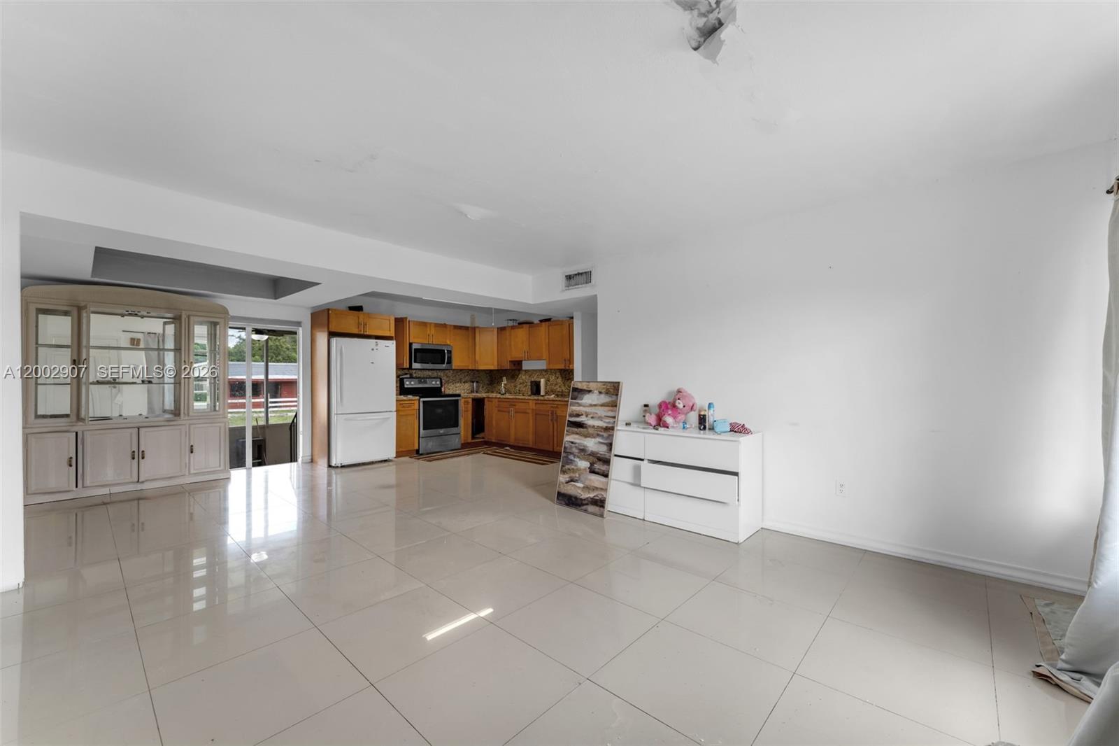 BIRD ROAD FARMSITES - Residential