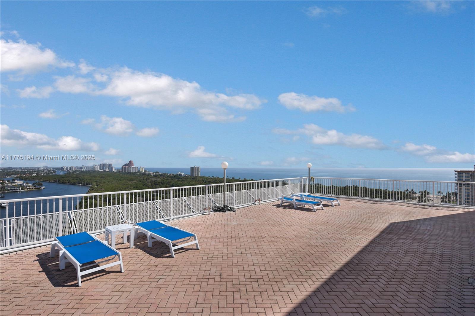 2800 E Sunrise Blvd 14B