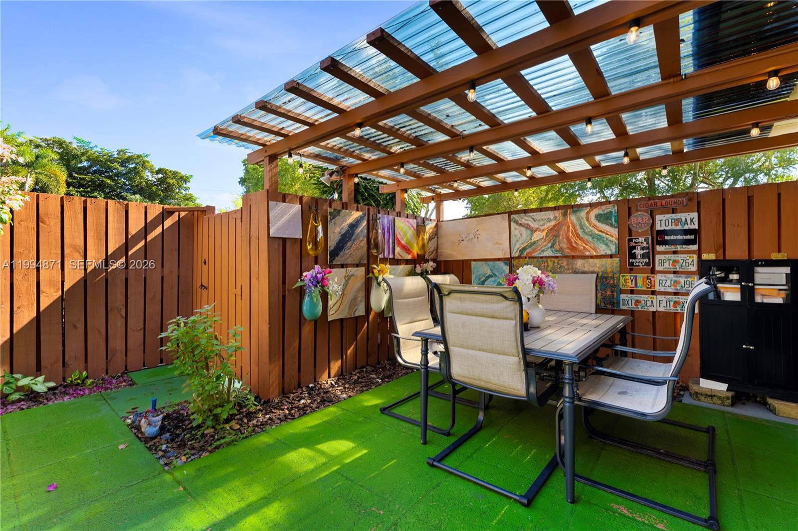 PINE ISLAND RIDGE SECTION - Residential