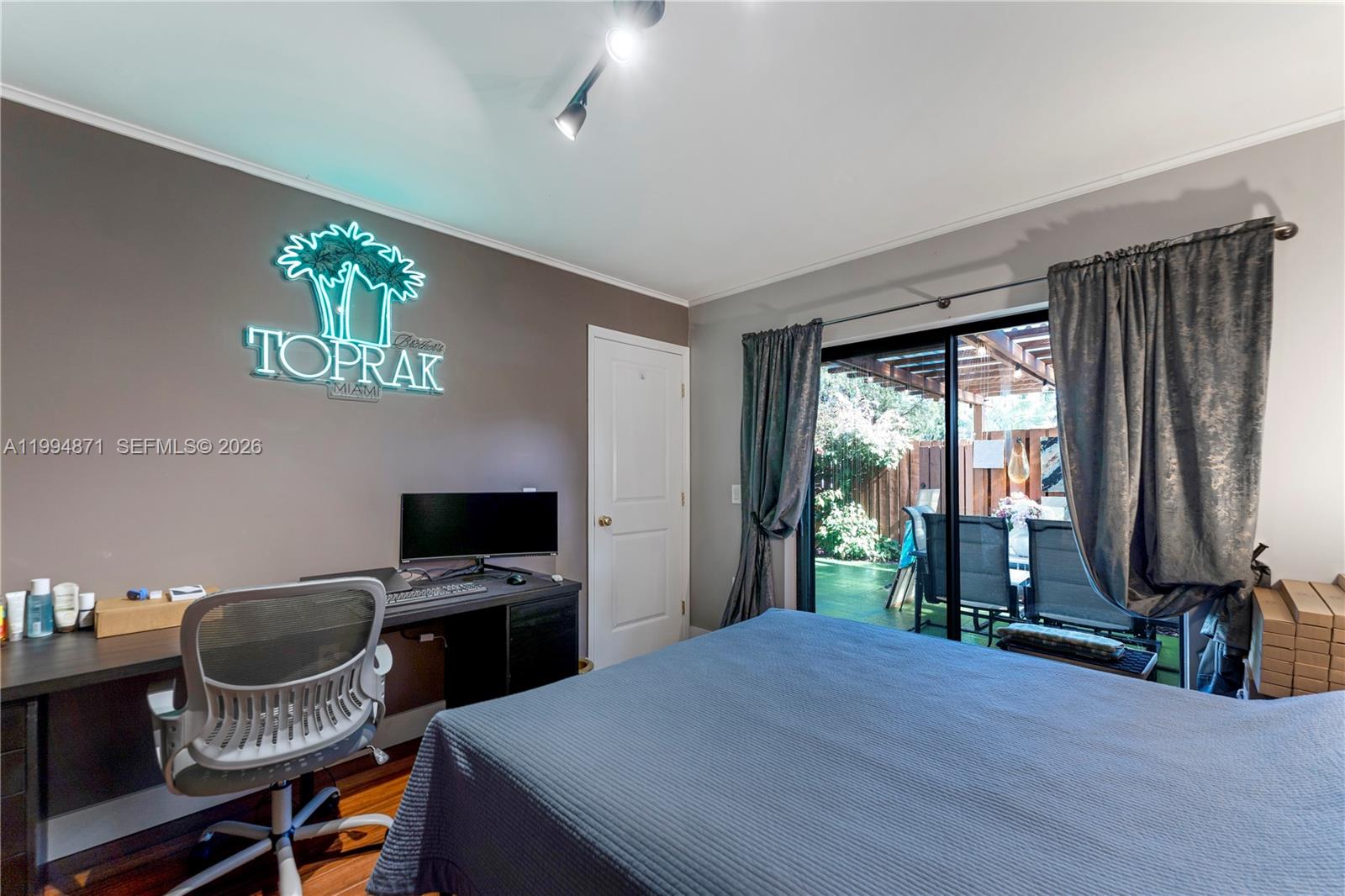 PINE ISLAND RIDGE SECTION - Residential