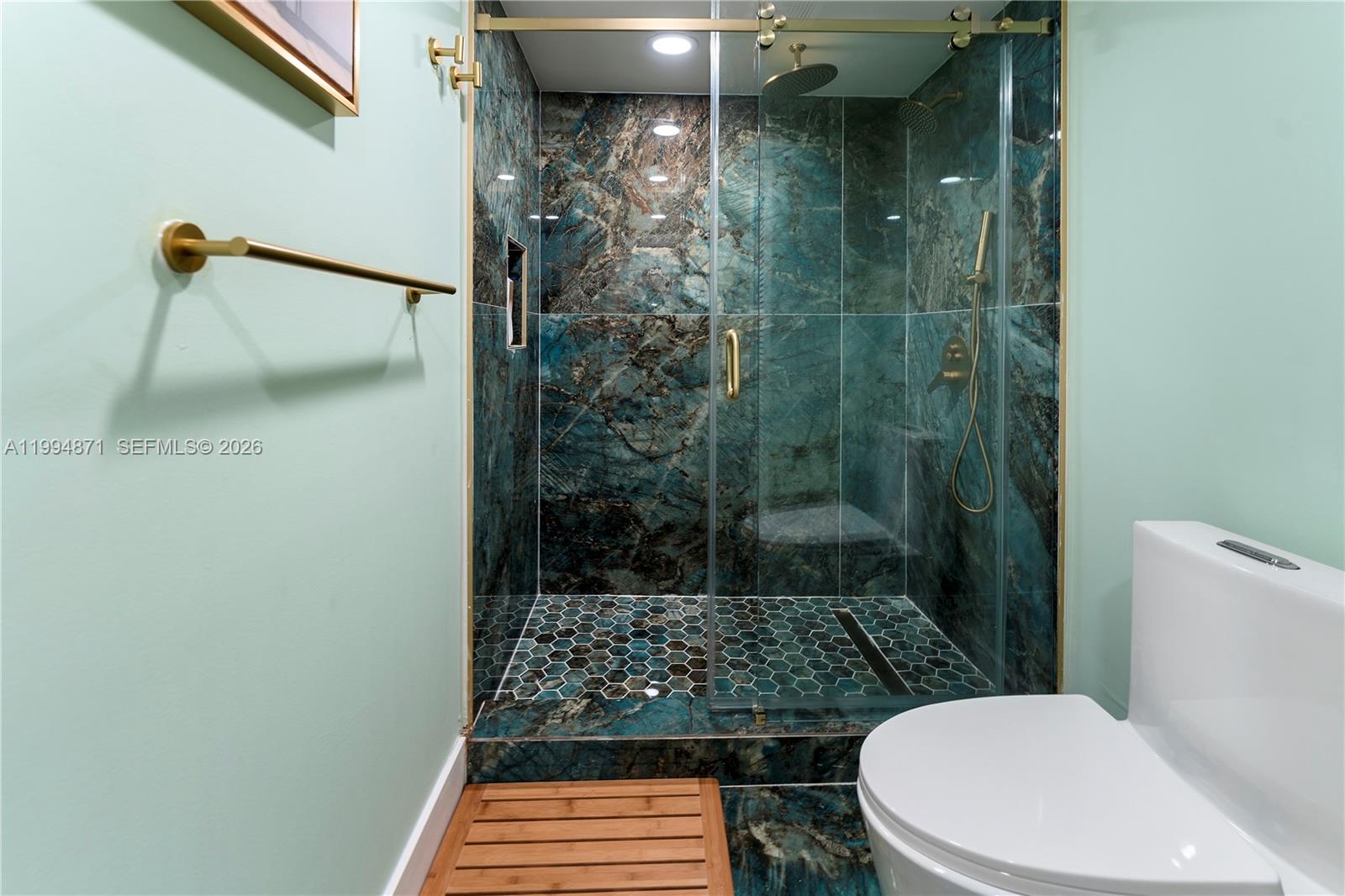 PINE ISLAND RIDGE SECTION - Residential