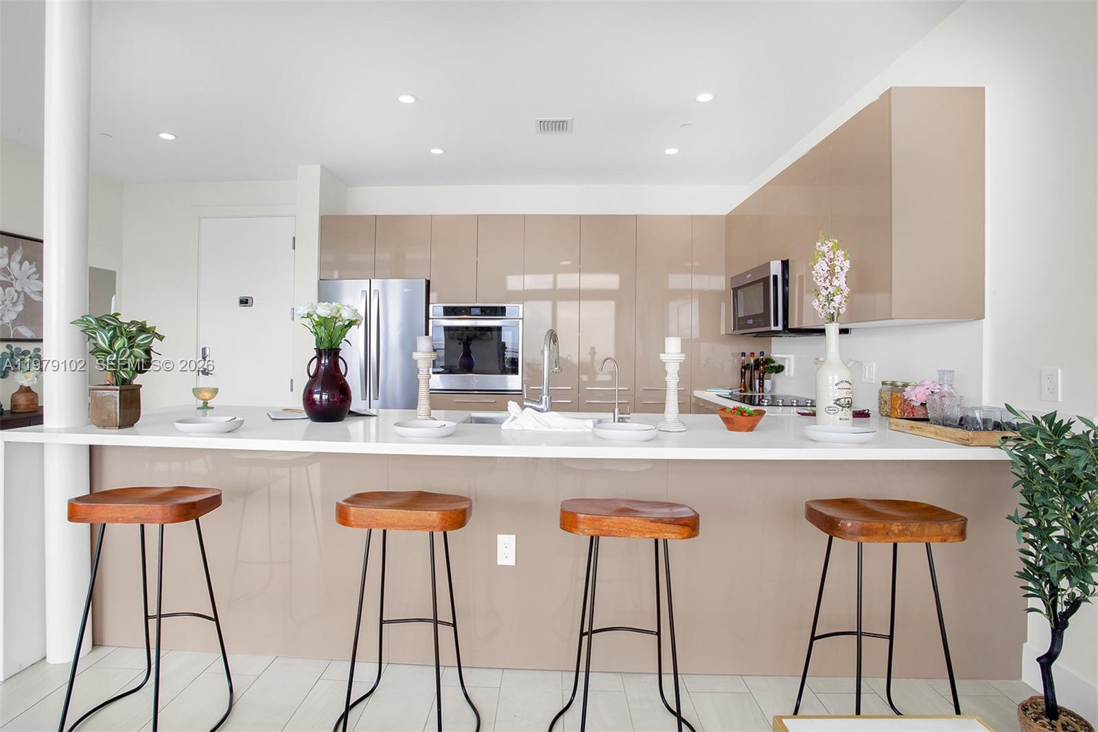 METROPICA NORTH TOWER ONE - Residential