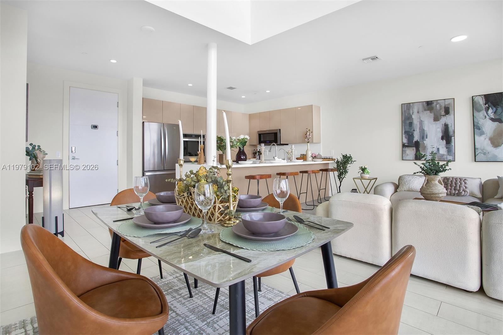 METROPICA NORTH TOWER ONE - Residential