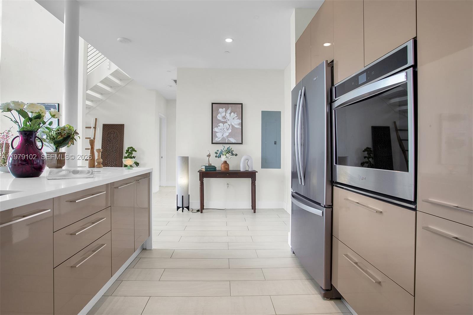 METROPICA NORTH TOWER ONE - Residential