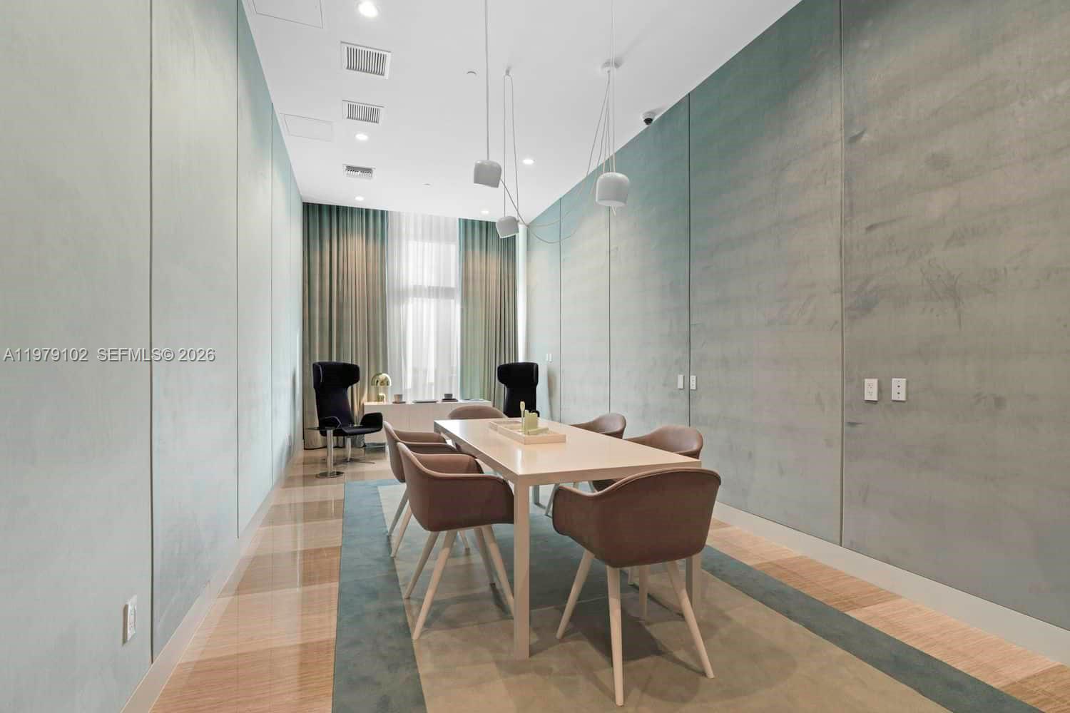 METROPICA NORTH TOWER ONE - Residential