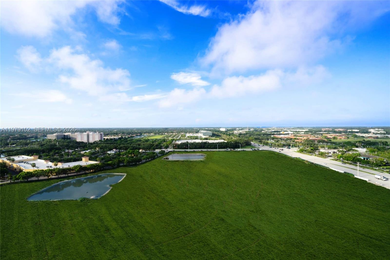 METROPICA NORTH TOWER ONE - Residential