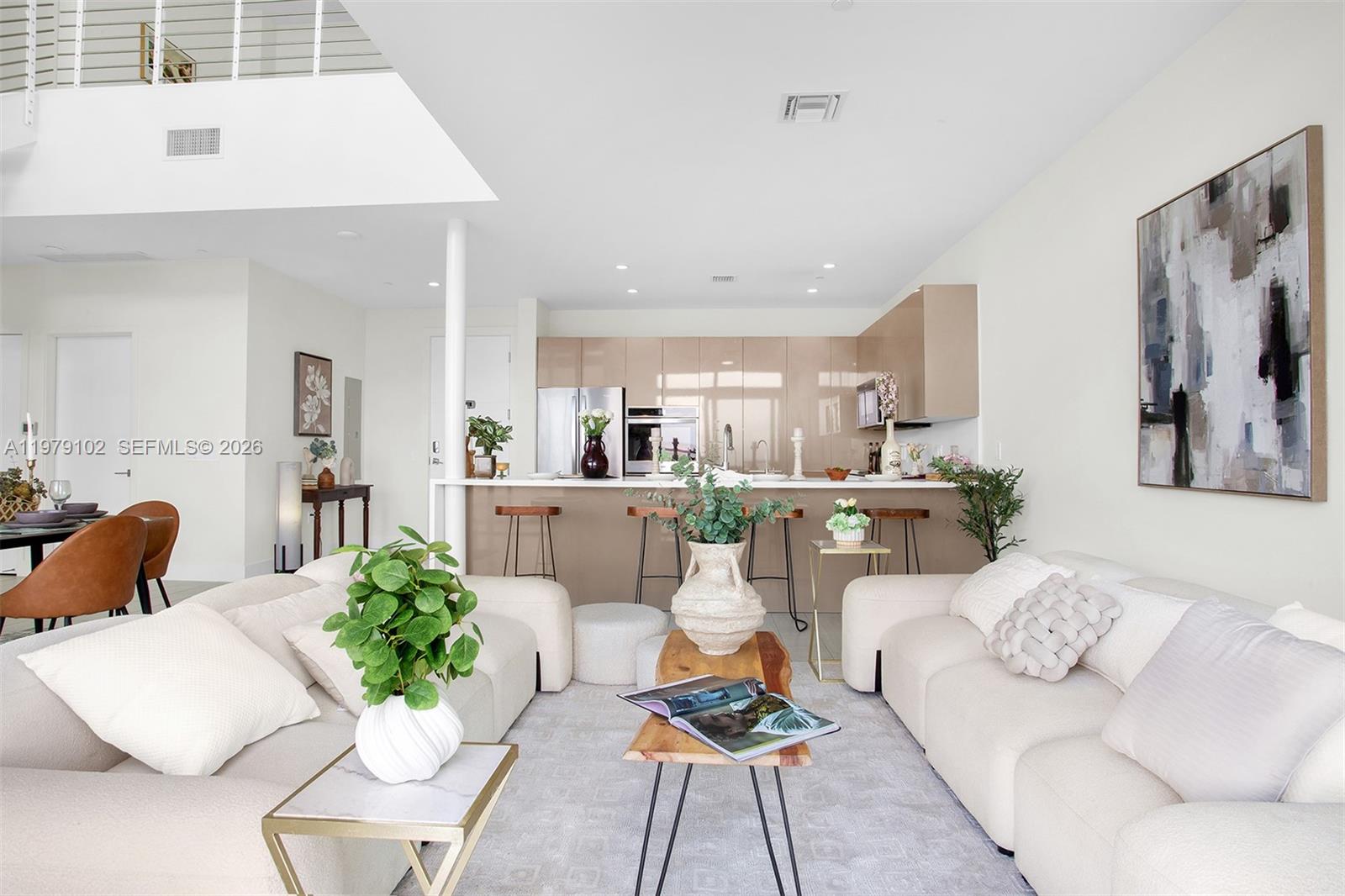 2000 Metropica Way PH02