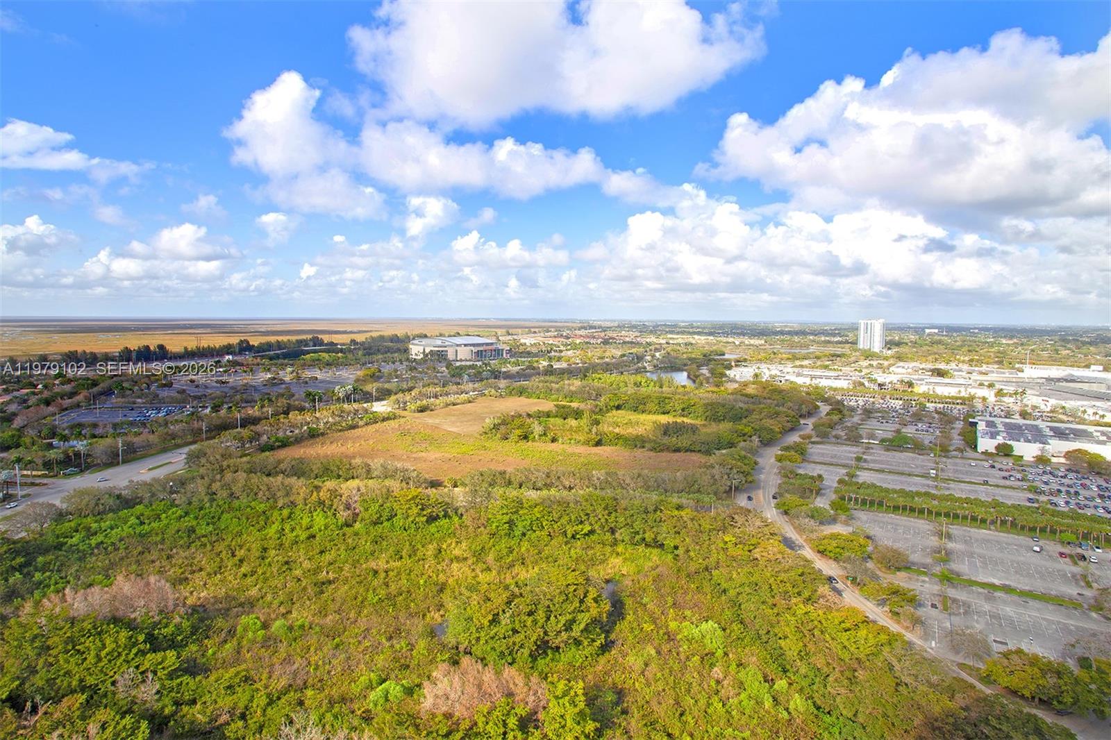 METROPICA NORTH TOWER ONE - Residential