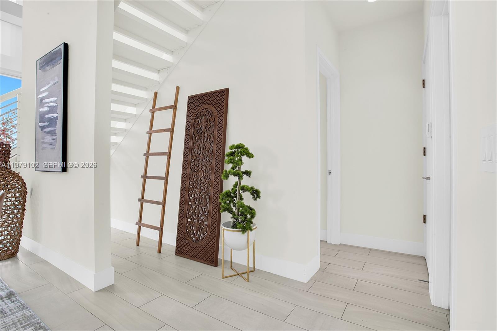 METROPICA NORTH TOWER ONE - Residential