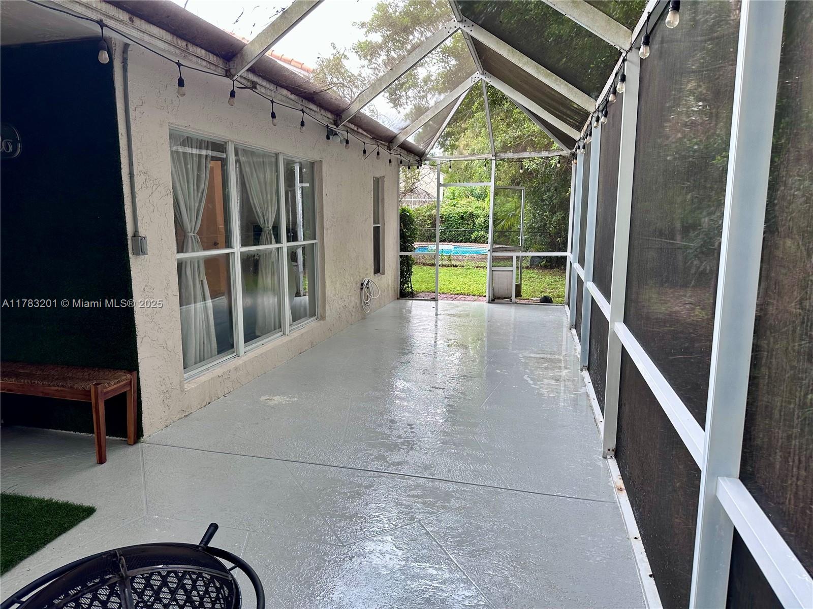 WOODSIDE ESTATES - Residential