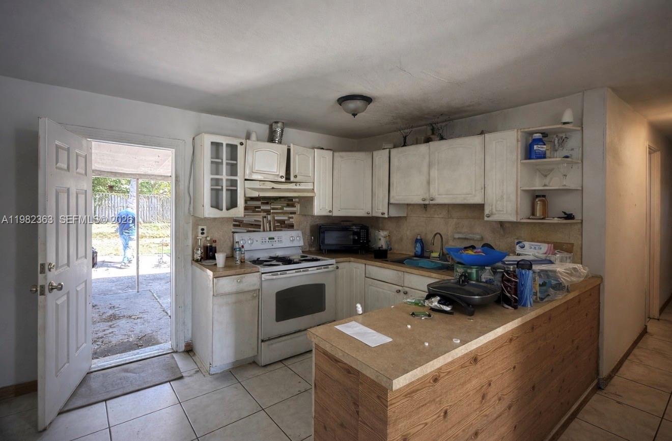 ANDERSON HEIGHTS - Residential