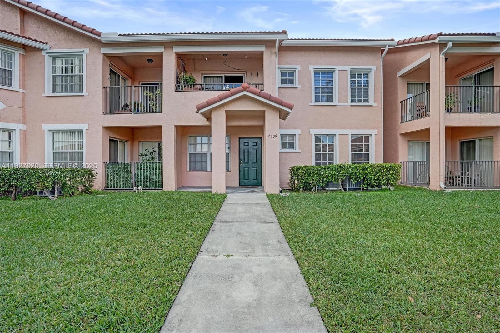 BELMONT AT NORTH LAUDERDA - Residential