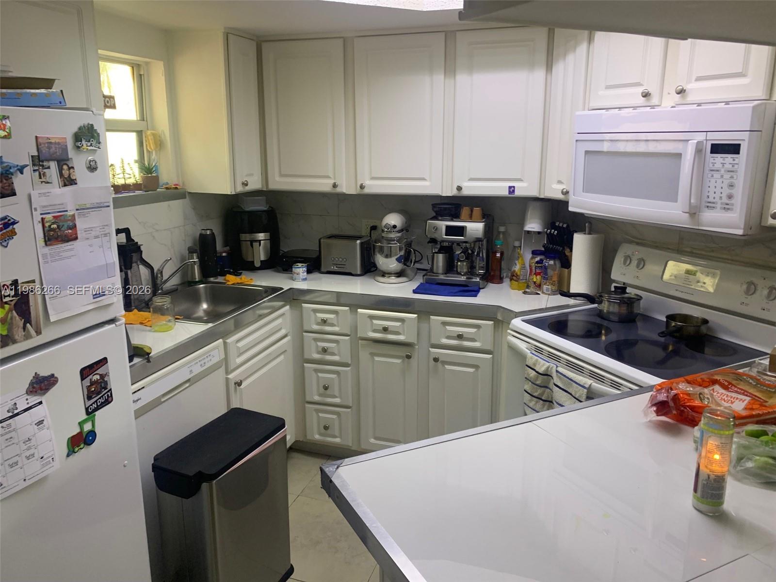 LAS VISTAS AT DORAL CONDO - Residential