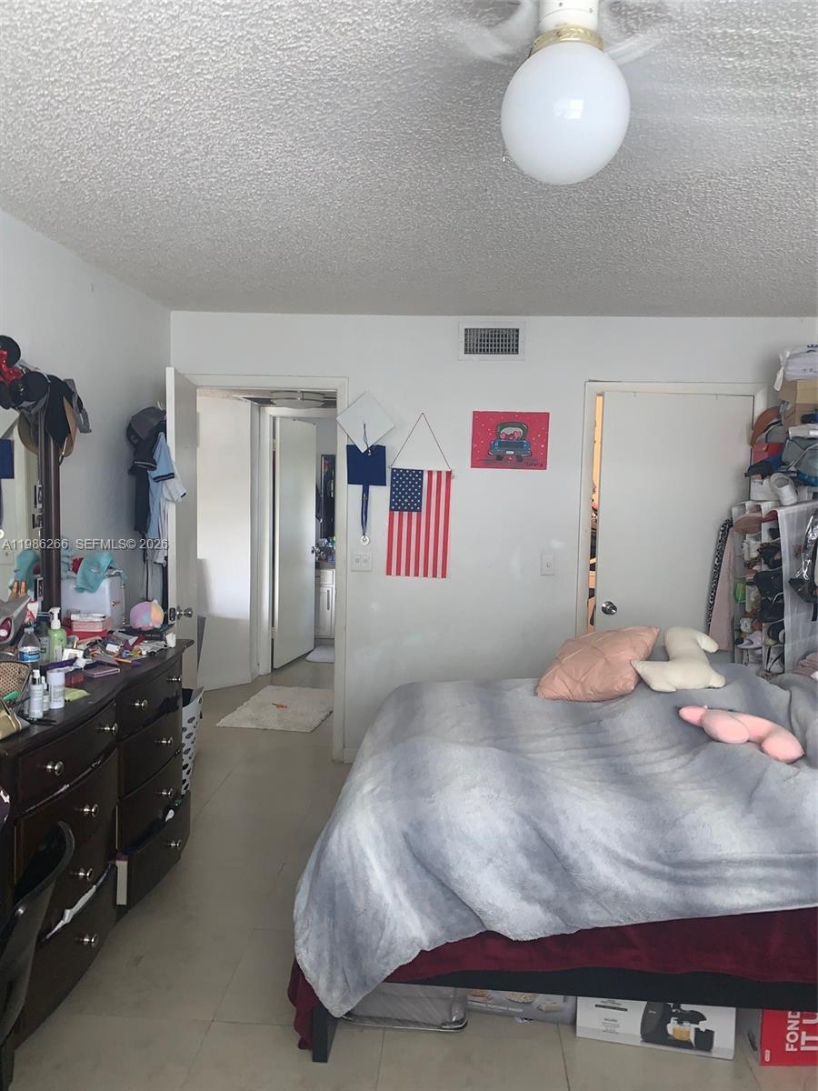 LAS VISTAS AT DORAL CONDO - Residential