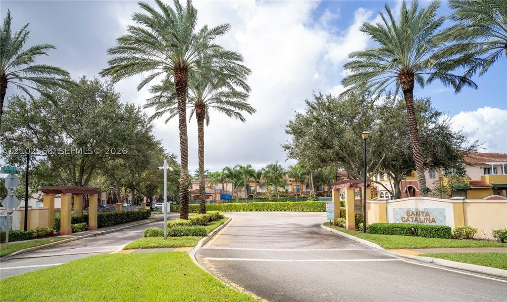 Photo of 305 S Santa Catalina Cir, North Lauderdale, FL 33068 (MLS # A12102568)
