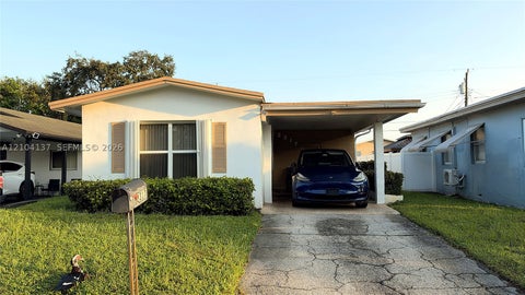 Photo of 2317 Hope St, Hollywood, FL 33020 (MLS # A12104137)