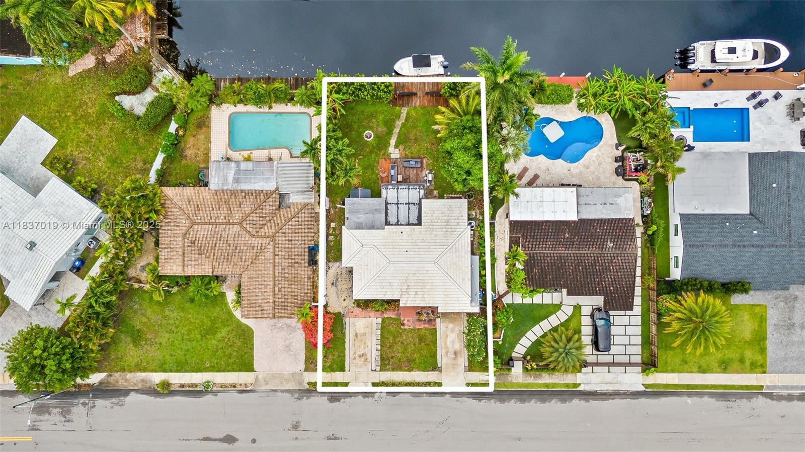 Furnished or Unfurnished! WATERFRONT PARADISE – 65 FT FRONTAGE WITH PRIVATE 25' DOCK Turnkey 3BR/3BA home in Fort Lauderdale's coveted Citrus Isle. Just 1.5 miles from downtown, this fully renovated gem offers 65' of deep-water frontage on a canal with no fixed bridges and a private 25' dock perfect for boaters. Updates include a new roof (2018), new A/C, hurricane impact windows, modern kitchen with granite countertops, new flooring, and renovated baths. Enjoy the lush backyard oasis with a new deck, plus two driveways for ample parking. Minutes to beaches, boating, and city life!