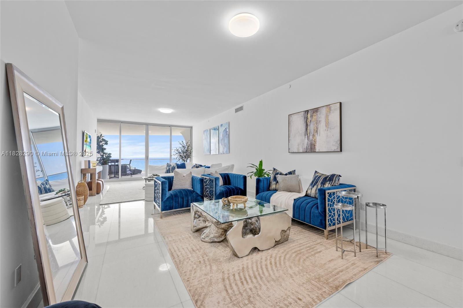 JADE SIGNATURE CONDO - Residential