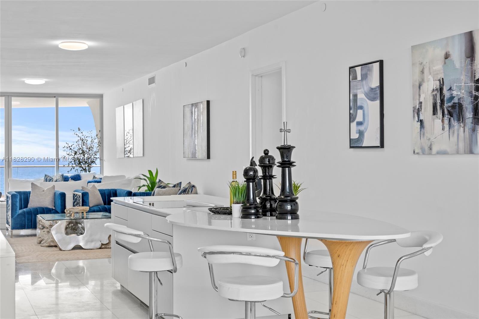 JADE SIGNATURE CONDO - Residential