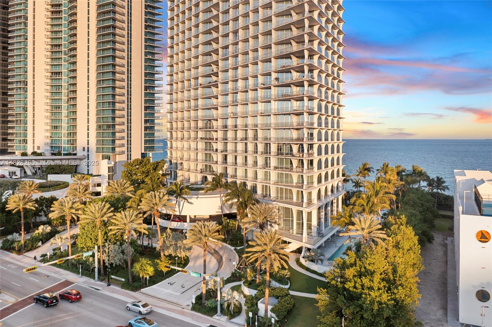 JADE SIGNATURE CONDO - Residential