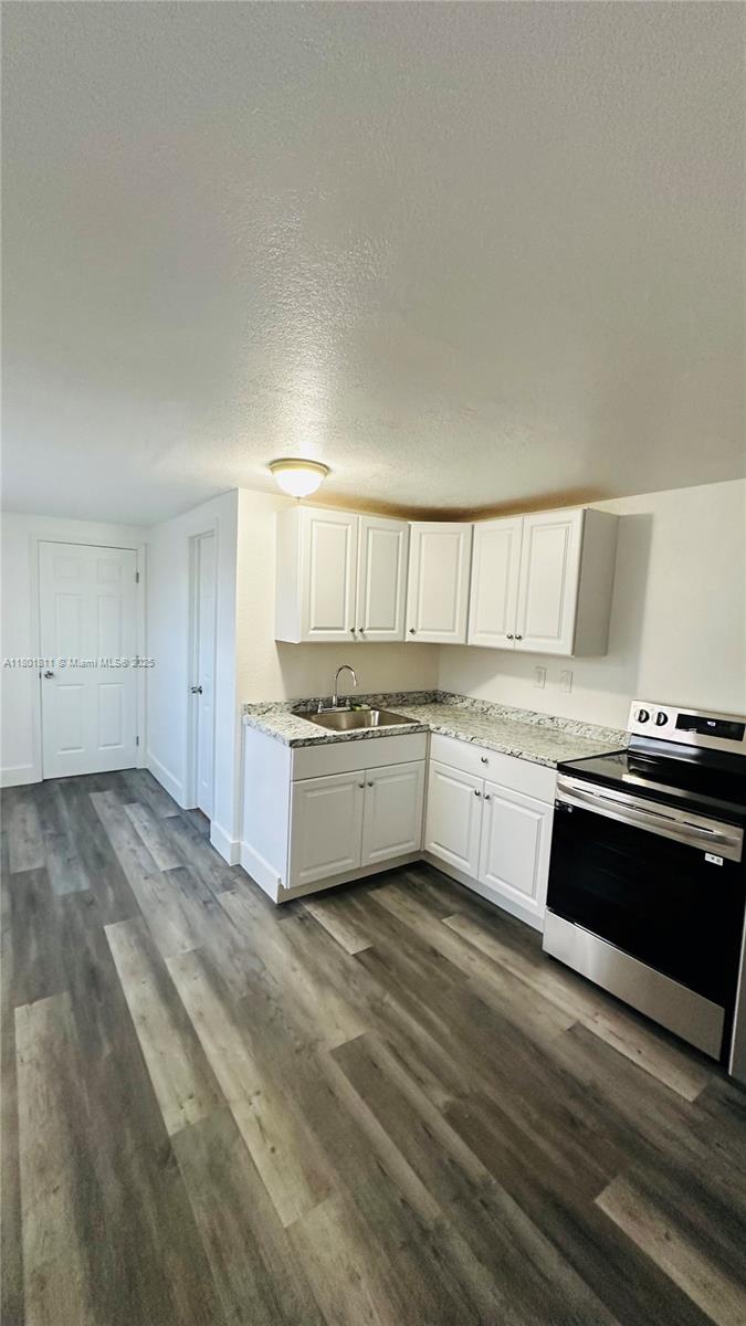 141 NE 14th St B