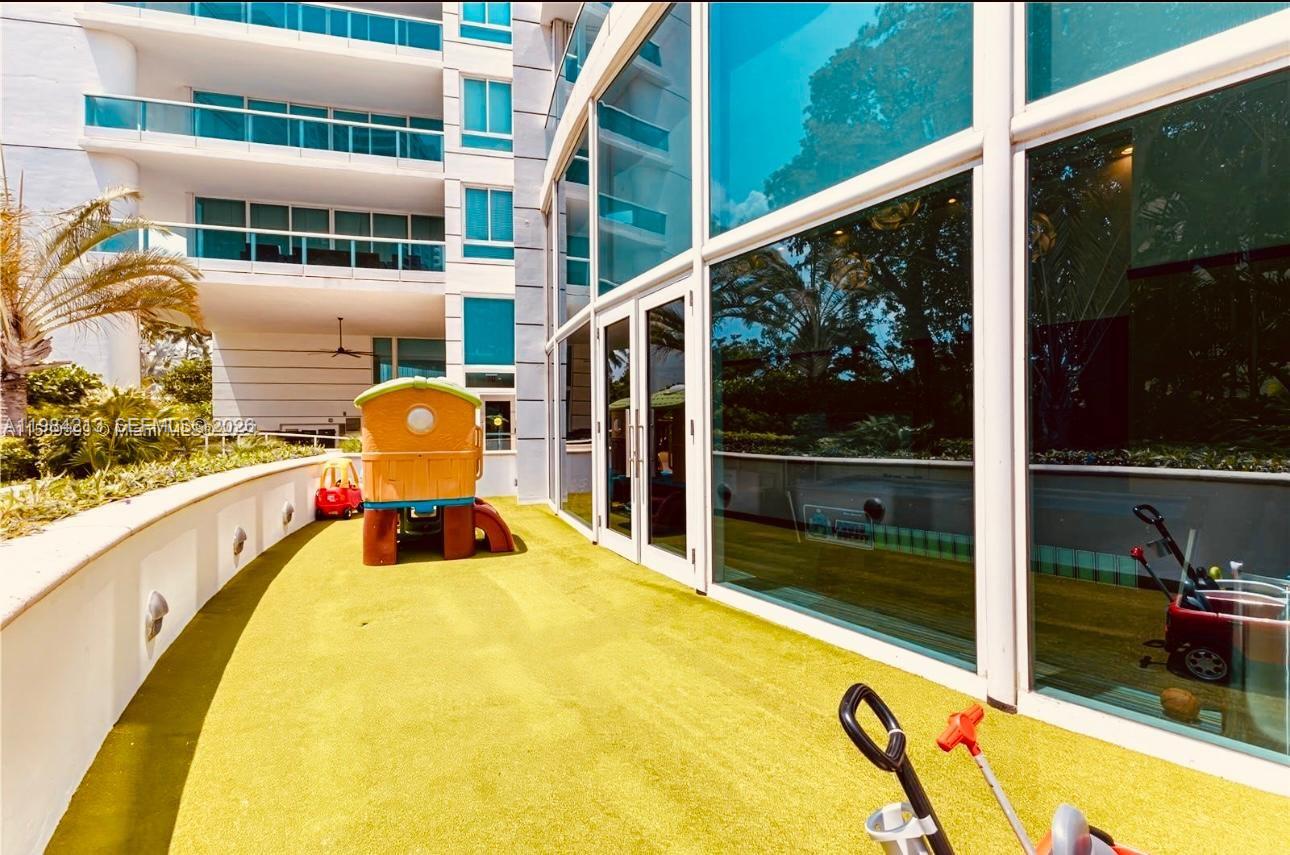 BRISTOL TOWER CONDO - Residential Lease