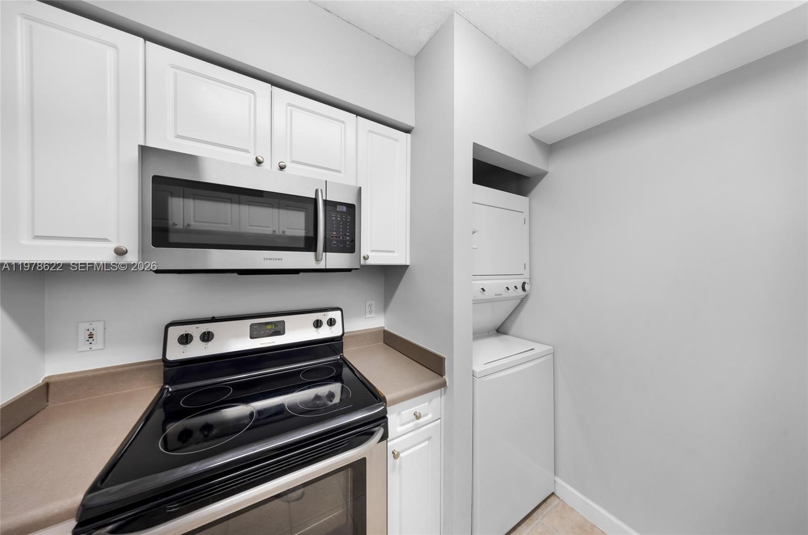 PORTO BELLAGIO CONDO - Residential Lease