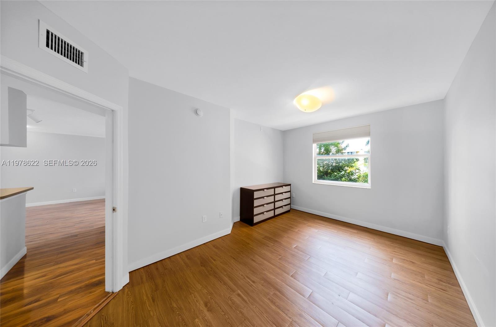 PORTO BELLAGIO CONDO - Residential Lease