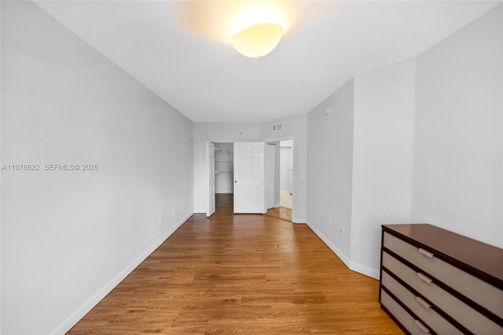 PORTO BELLAGIO CONDO - Residential Lease