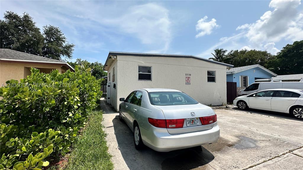 Photo of 2220 Charleston St #2, Hollywood, FL 33020 (MLS # A12059136)