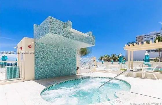 WAVE CONDO - Residential Lease