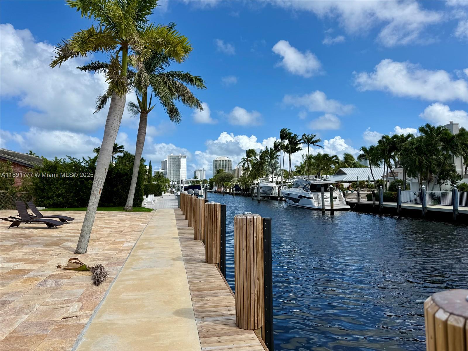 CORAL RIDGE COUNTRY CLUB - Residential