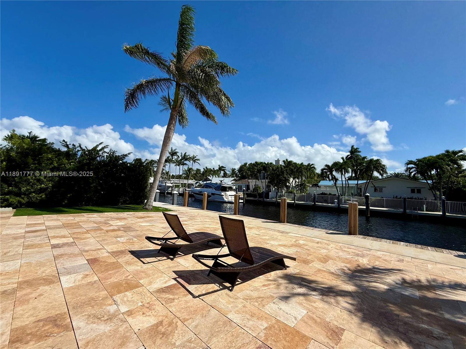 CORAL RIDGE COUNTRY CLUB - Residential