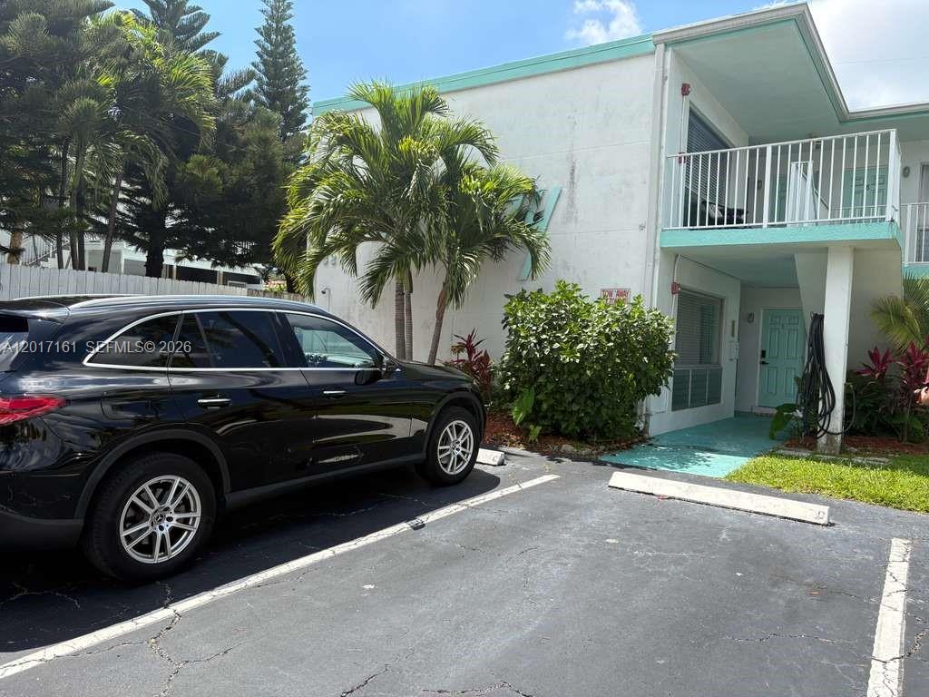 3212 NE 7th Pl 10 - Image 1